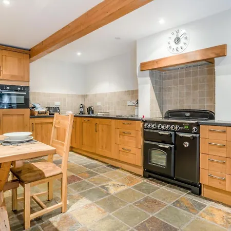 Casa de Férias 4 Bed In Outgate Oc-c32992 *