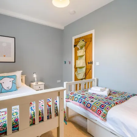 別荘 4 Bed In Outgate Oc-c32992