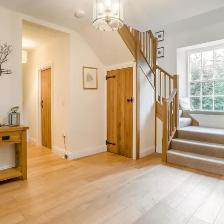 4 Bed In Outgate Oc-c32992 Hawkshead