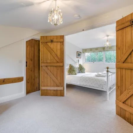 4 Bed In Outgate Oc-c32992 Hawkshead